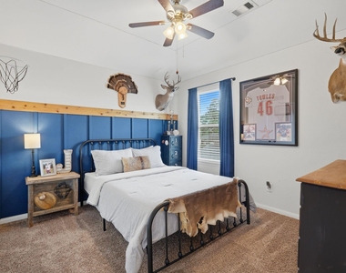 118 Shadow Springs Trail - Photo Thumbnail 38