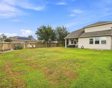 118 Shadow Springs Trail - Photo Thumbnail 41