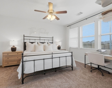 118 Shadow Springs Trail - Photo Thumbnail 22