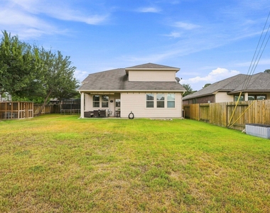 118 Shadow Springs Trail - Photo Thumbnail 42