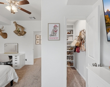 118 Shadow Springs Trail - Photo Thumbnail 34