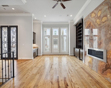 114 Calle Catalina Place - Photo Thumbnail 5