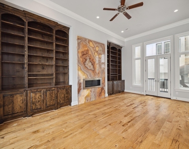 114 Calle Catalina Place - Photo Thumbnail 3