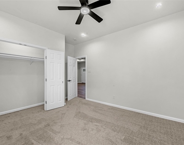 1902 Westview Drive - Photo Thumbnail 23