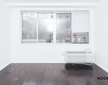 286 Stanhope St - Photo Thumbnail 3
