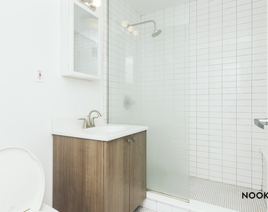286 Stanhope St - Photo Thumbnail 10