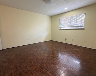 11419 Sharpcrest Street - Photo Thumbnail 8