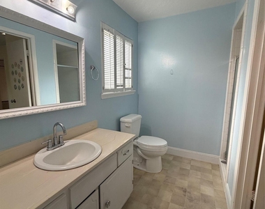 11419 Sharpcrest Street - Photo Thumbnail 12