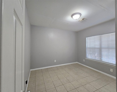 4142 Alvin Street - Photo Thumbnail 9
