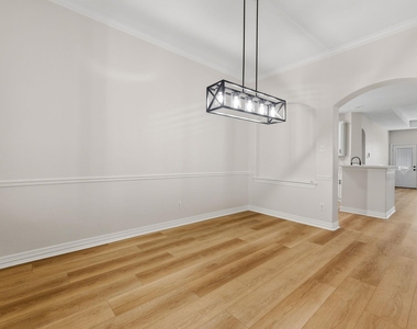 4432 Mae Street - Photo Thumbnail 5