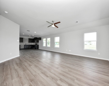 288 Buckskin Drive - Photo Thumbnail 8