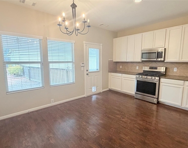 29708 Parliament Hills Drive - Photo Thumbnail 5