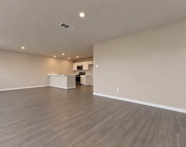 68 Road 51026 - Photo Thumbnail 8