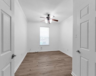 14823 Yellow Begonia Drive - Photo Thumbnail 36