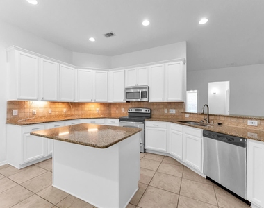 14823 Yellow Begonia Drive - Photo Thumbnail 23
