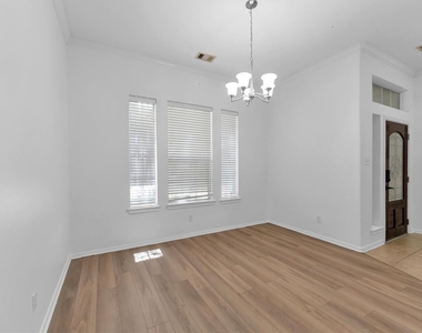 14823 Yellow Begonia Drive - Photo Thumbnail 31