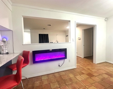 5139 Beechnut Street - Photo Thumbnail 11