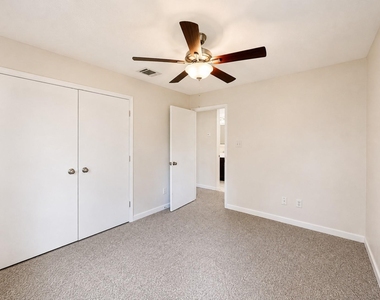 1711 Dixon Lane - Photo Thumbnail 16