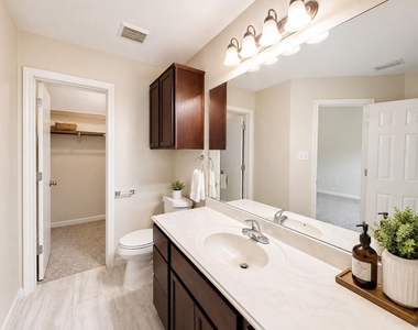 1711 Dixon Lane - Photo Thumbnail 10