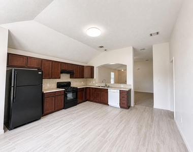 1711 Dixon Lane - Photo Thumbnail 5