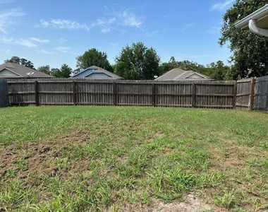 1711 Dixon Lane - Photo Thumbnail 22