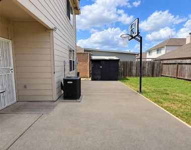 12722 High Cotton Lane - Photo Thumbnail 7