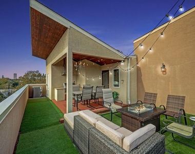 2022 Converse Street - Photo Thumbnail 2