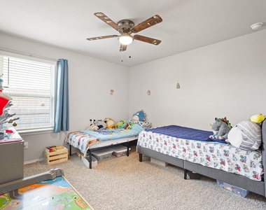 40422 Garden Heights Lane - Photo Thumbnail 5