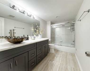637 S Ripple Creek Drive - Photo Thumbnail 20