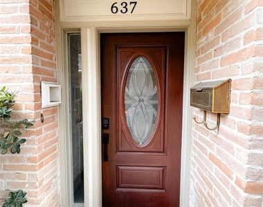 637 S Ripple Creek Drive - Photo Thumbnail 1