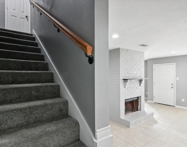 8540 Glen Meadow Lane - Photo Thumbnail 12