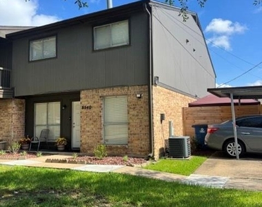 8540 Glen Meadow Lane - Photo Thumbnail 19