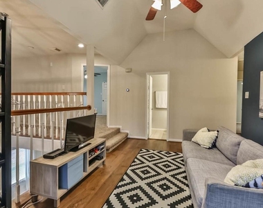 1123 Juniper Canyon Lane - Photo Thumbnail 13
