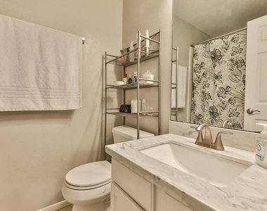 1123 Juniper Canyon Lane - Photo Thumbnail 21