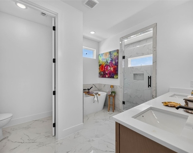 316 Walthall - Photo Thumbnail 23