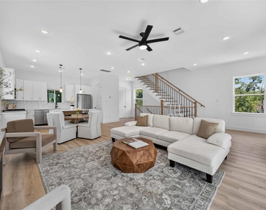 316 Walthall - Photo Thumbnail 1