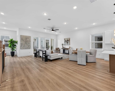 316 Walthall - Photo Thumbnail 10