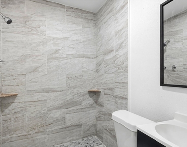 3018 Vance Avenue - Photo Thumbnail 12
