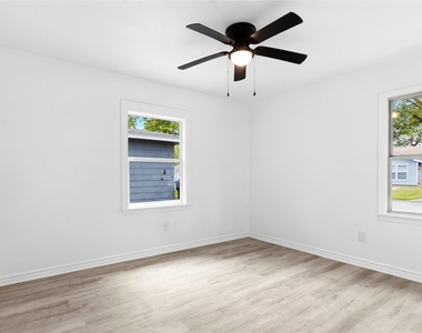 3018 Vance Avenue - Photo Thumbnail 13