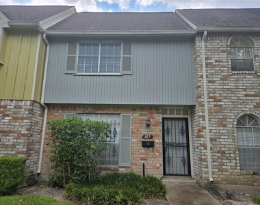 8101 Amelia Road - Photo Thumbnail 1