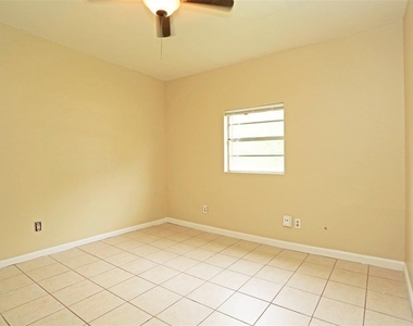 2460 W Shane Street - Photo Thumbnail 5