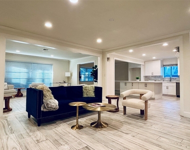 5226 Loch Lomond Drive - Photo Thumbnail 1