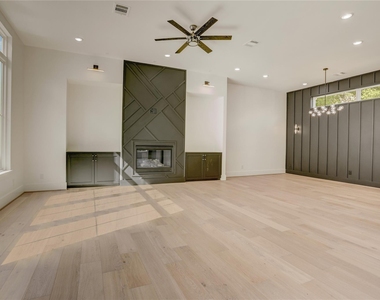 1911 Lauderdale Street - Photo Thumbnail 2