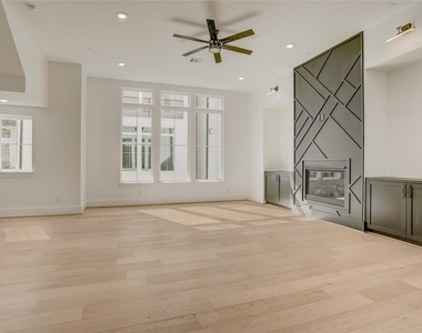 1911 Lauderdale Street - Photo Thumbnail 3
