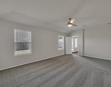 6212 Hendricks Harbor Drive - Photo Thumbnail 15