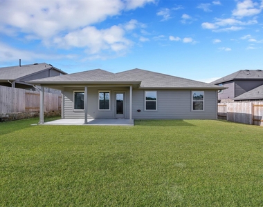 6212 Hendricks Harbor Drive - Photo Thumbnail 35