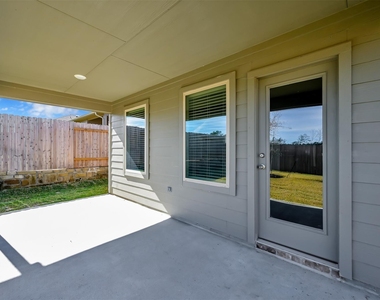 6212 Hendricks Harbor Drive - Photo Thumbnail 32