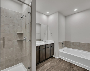 6212 Hendricks Harbor Drive - Photo Thumbnail 17