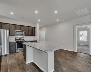 6212 Hendricks Harbor Drive - Photo Thumbnail 5