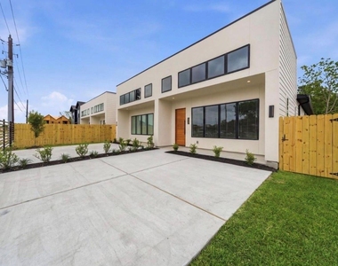 8203 Calhoun Road - Photo Thumbnail 3